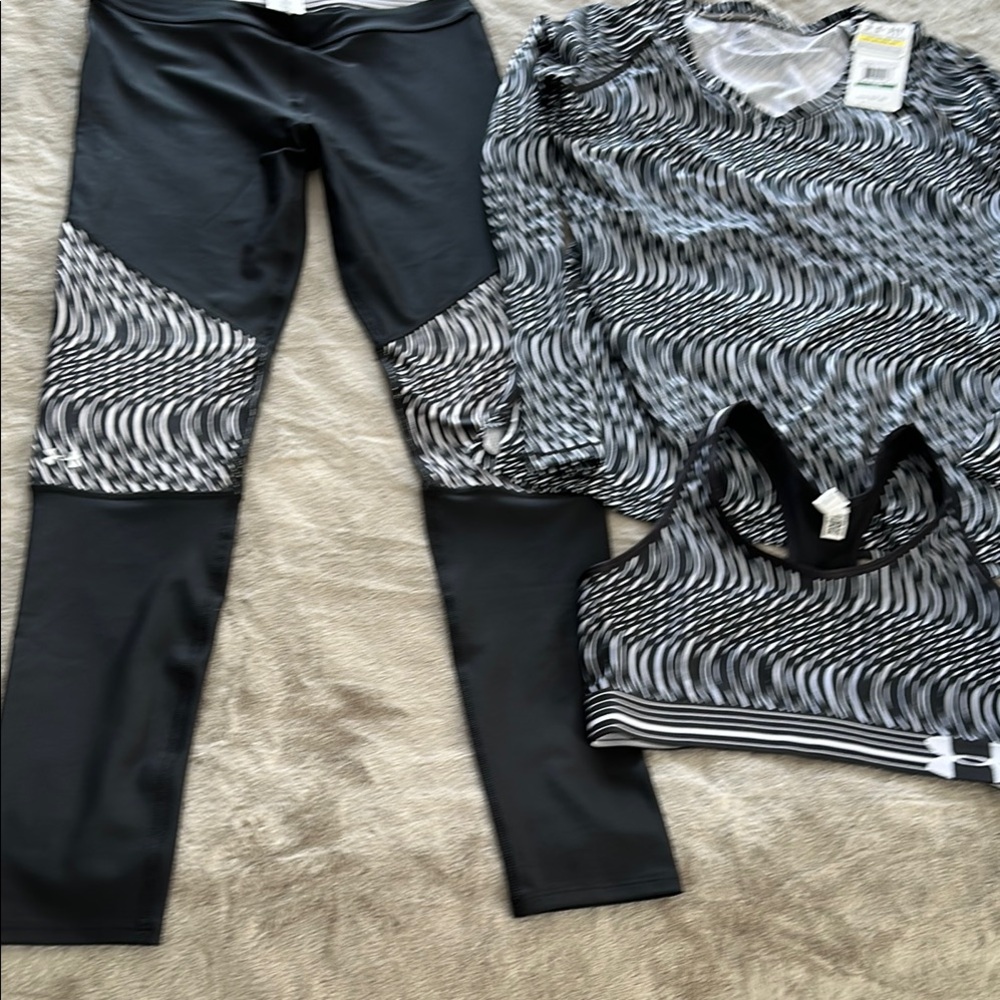 Black and White Under Armour Activewear Set
